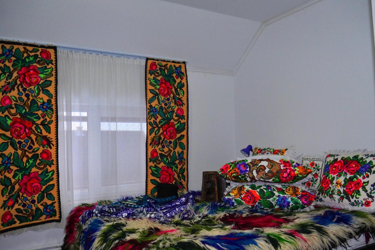 فندق Floare De Colt Berbesti المظهر الخارجي الصورة